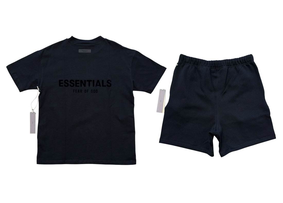 Essentials Set Black COND NEW